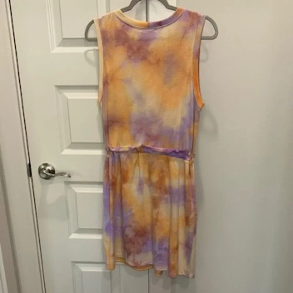 First Love Dress - Picture 2 of 10